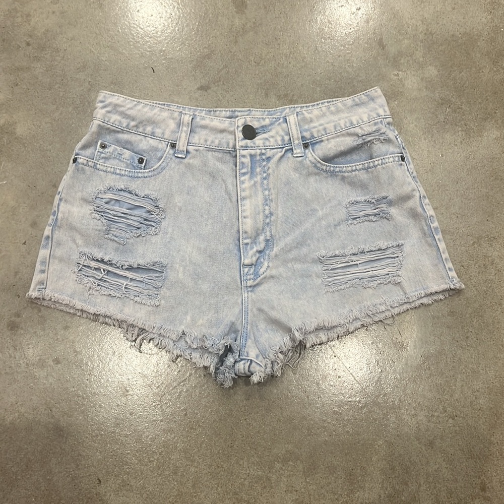 Urban Outfitters BDG High Rise Dree Cheeky Distressed Shorts Light Wash Size 28